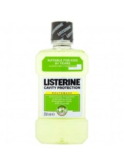 Apa de gura Listerine...